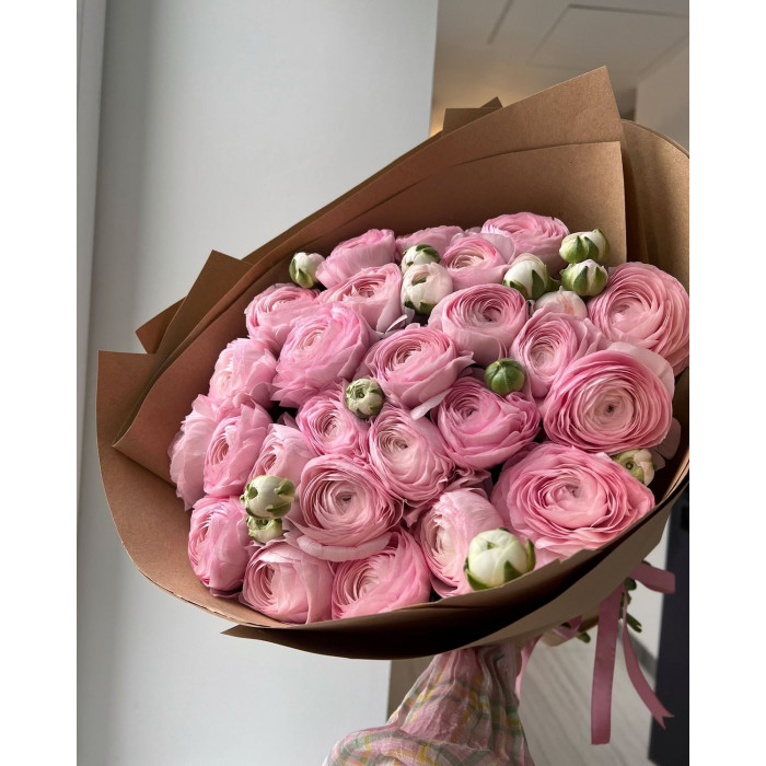 Ранункулюсы в Уштобе