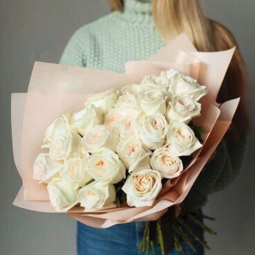 Купить на заказ Букет из 31 белой розы с доставкой в Уштобе