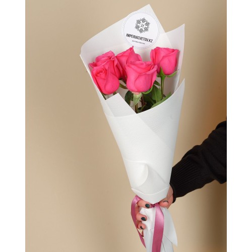 Купить на заказ Букет из 5 розовых роз с доставкой в Уштобе