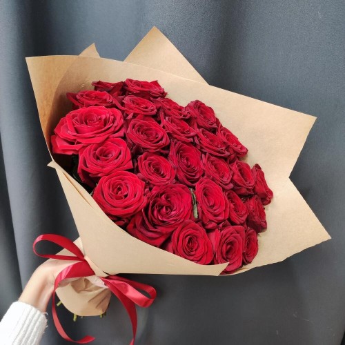 Купить на заказ Букет из 25 красных роз с доставкой в Уштобе