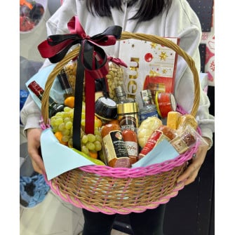 Новогодняя корзина «Продуктовая»