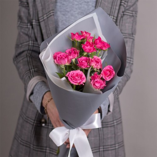 Купить на заказ Букет из 3 кустовых роз с доставкой в Уштобе